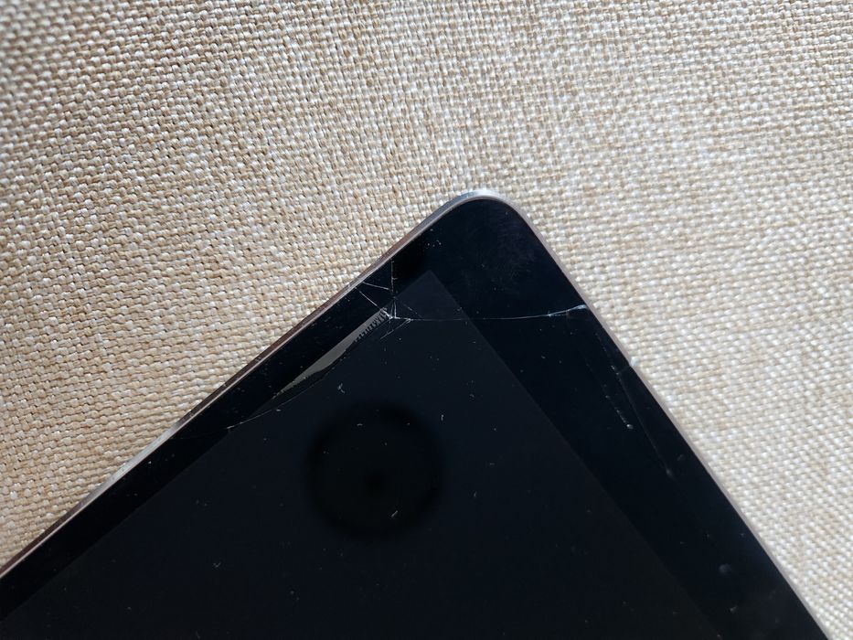 Планшет apple ipad PRO 10.5  64gb A1709_WiFi+LTE_ дисплей 120 Гц