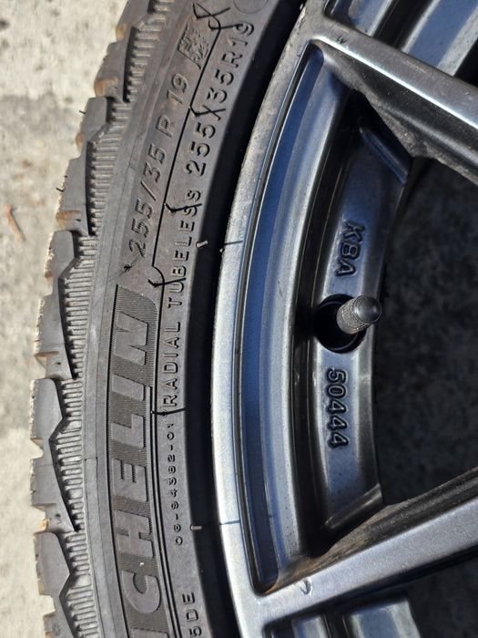 Felgi Aluminiowe Audi A4 B8 A5 8T 5x112 ET 45 8jx19H2  GT6-8019
