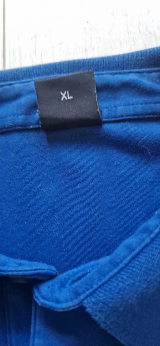 Hugo Boss XL.    .