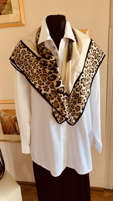 Elegancka biała koszula