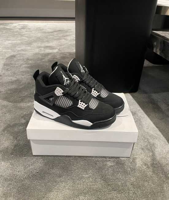 Jordan Air Jordan 4 Retro White Thunder R.39
