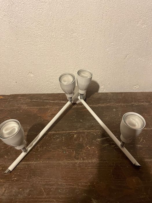 Candeeiro branco usado