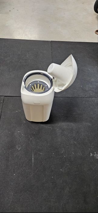 Caixote de fraldas (lixo)