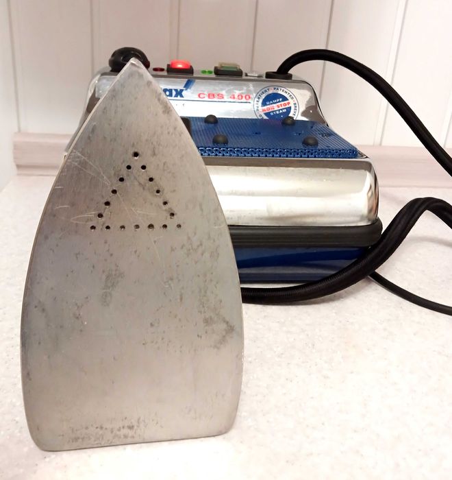 Knittax CBS 400 Промышленный Утюг с Парогенератором Германия