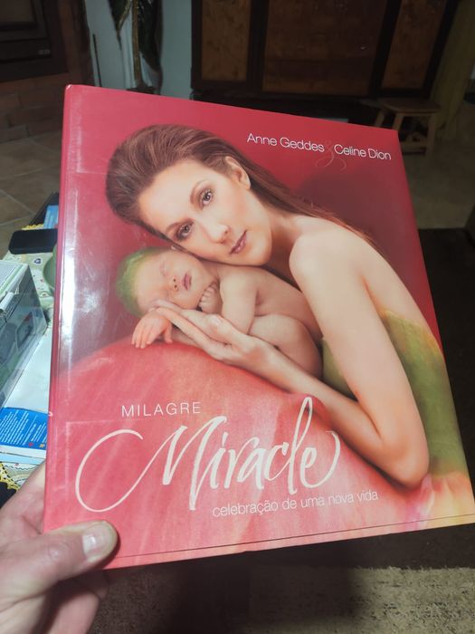 Livro Milagre Mirande celebração de uma nova vida CD/DVD