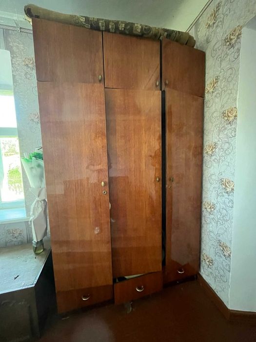 Продам два шкафа