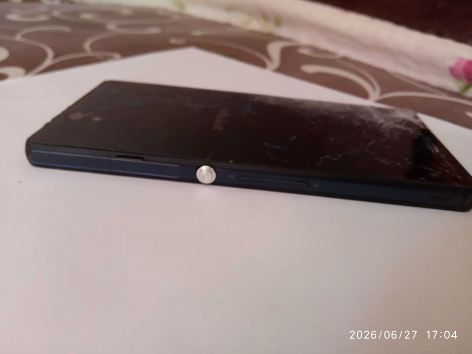 Sony Xperia Z (C6603) на запчастини / під відновлення. Плата 100% робоча