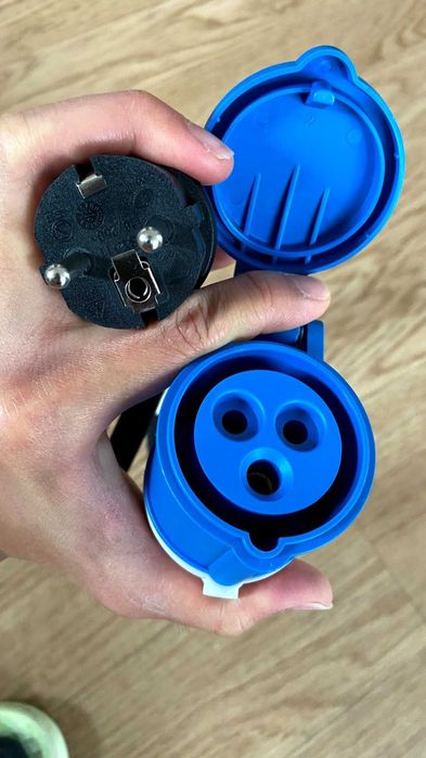 Cabo Adaptador Schuko Macho para CEE Fêmea (Azul) | CEE 16A Monofásico (3.7KW) |