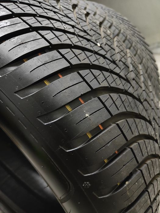 2 pneus Goodyear vector 235/50 R19
