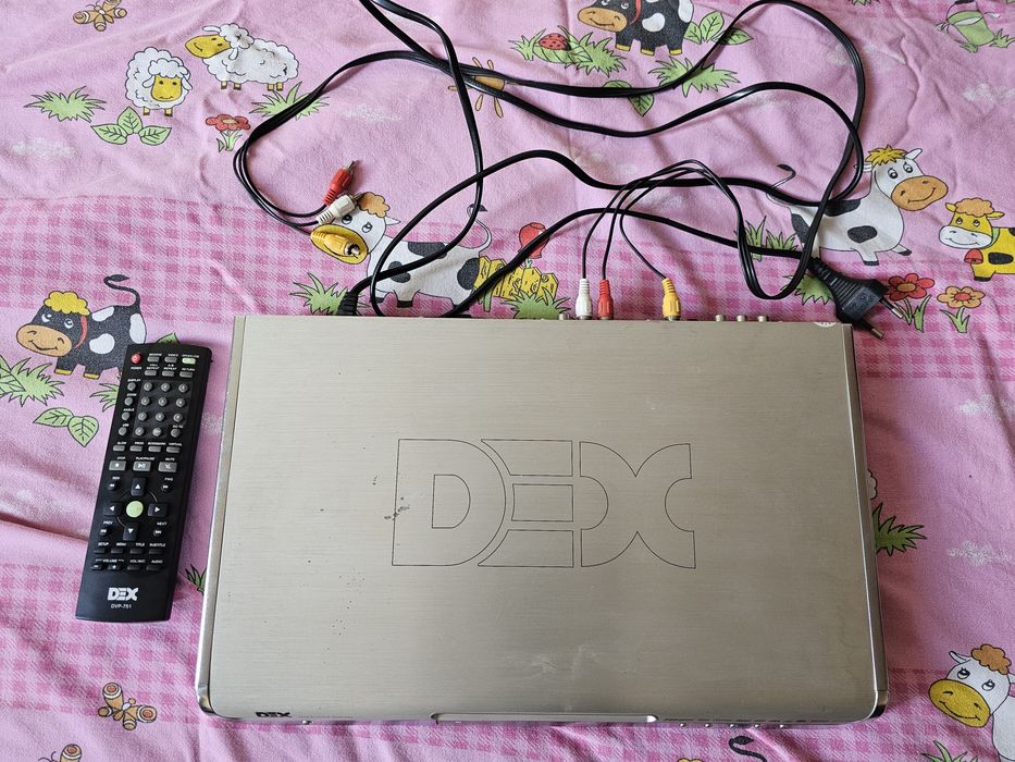DVD проигрыватель DEX dvp-751