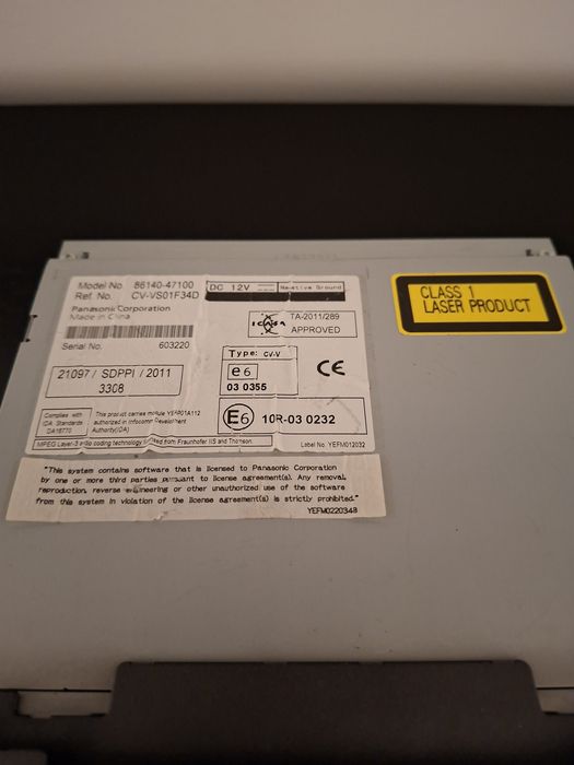 Radio original/CD/DVD/ TOYOTA PRIUS Hybrid 2014