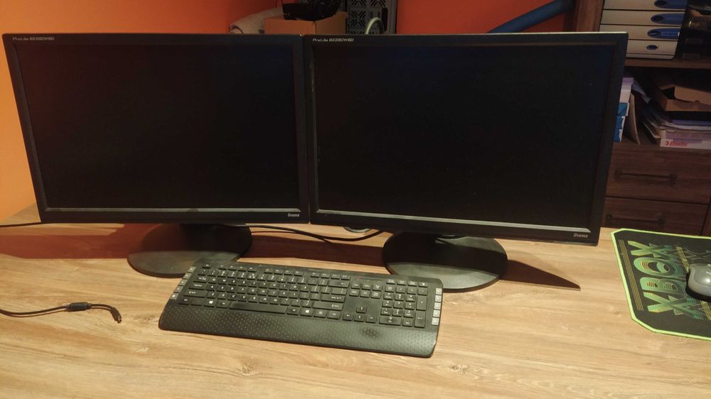 Sprzedam dwa monitory iiyama prolite 310 zl