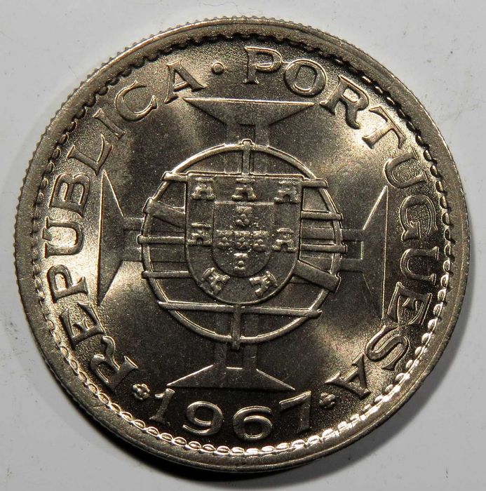 Angola Portuguesa - 2,5 Escudos 1967 e 20 Centavos 1962 - Soberbas