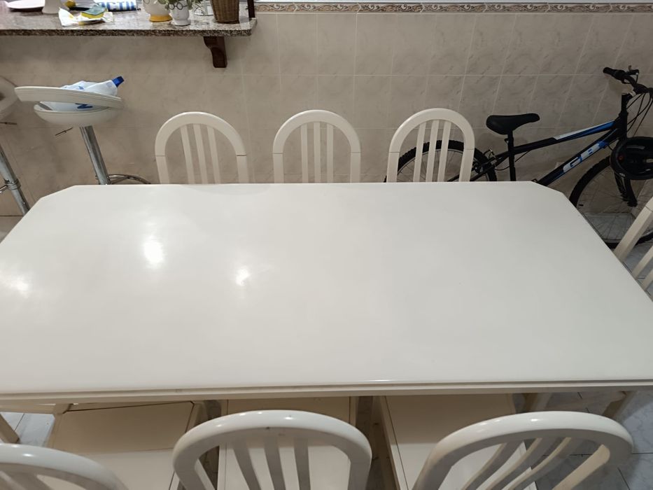 Mesa para 8 lugares madeira