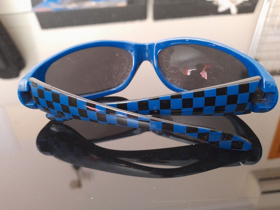 Oculos de sol criança