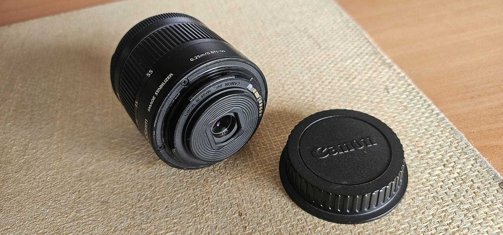 Objectiva Canon EF-S 18-55mm f/4-5.6 IS STM