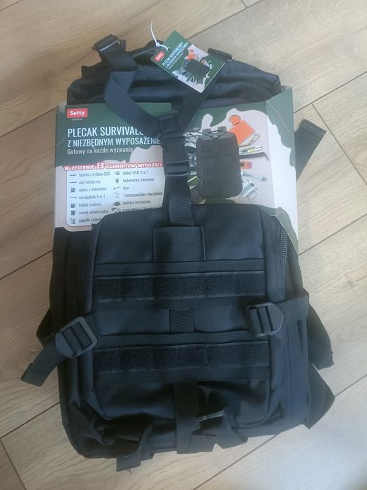 Plecak survivalowy z wyposażeniem