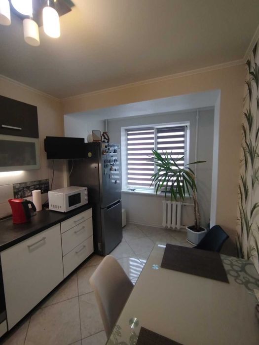 2 к.кв.-Днепр.дор.113-ремонт-парковка у дома-район супер-на длит.срок.