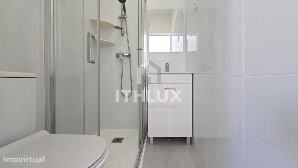 Apartamento T2 com 2 WC -Remodelado com vista rio na Graça