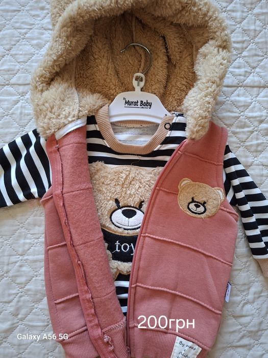 Вживаний одяг на дівчинку в дуже гарному стані