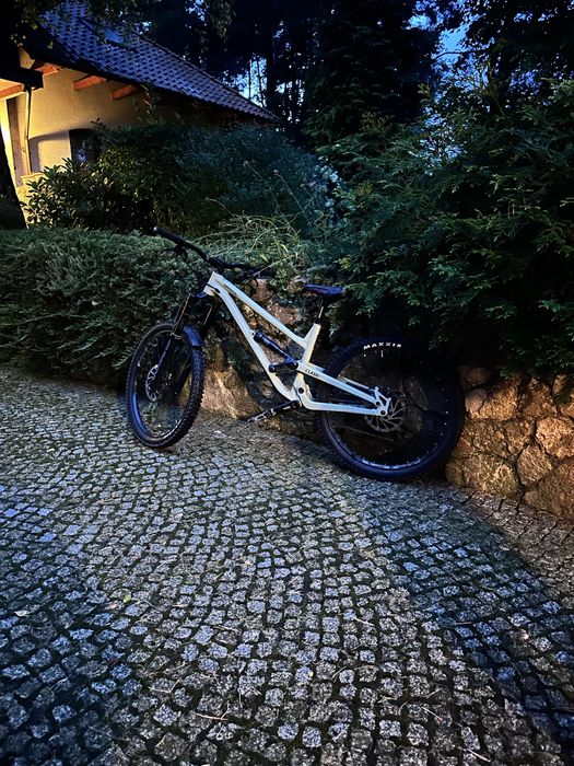 Commencal clash 2024