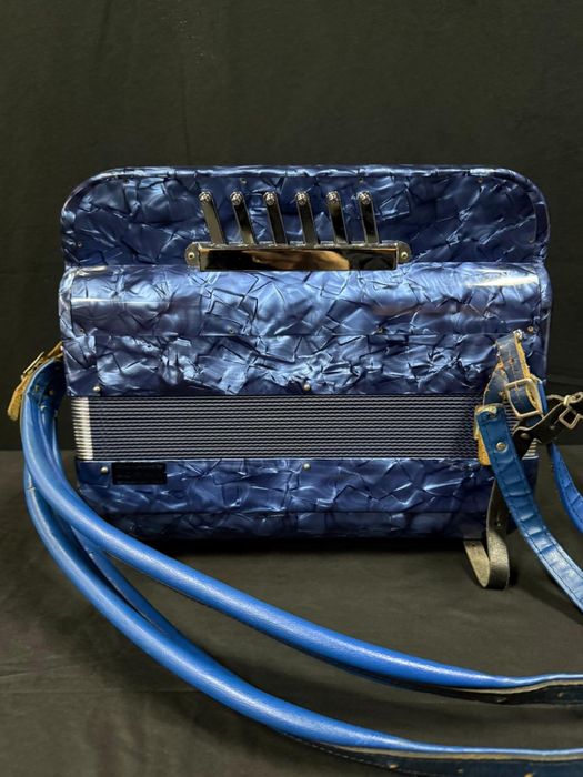 Acordeão de botões Piermaria 4 voz 120 Baixos