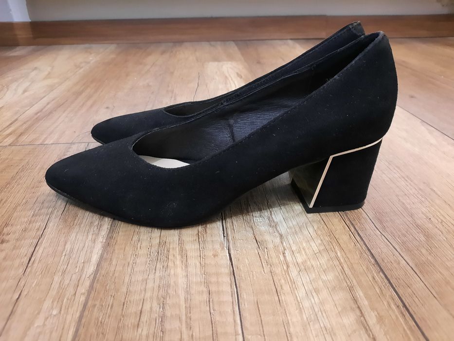 Buty czółenka na obcasie, rozm. 36