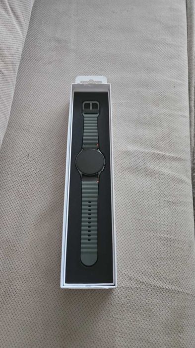 Samsung Galaxy Watch 7  (Bluetooth, 40mm)