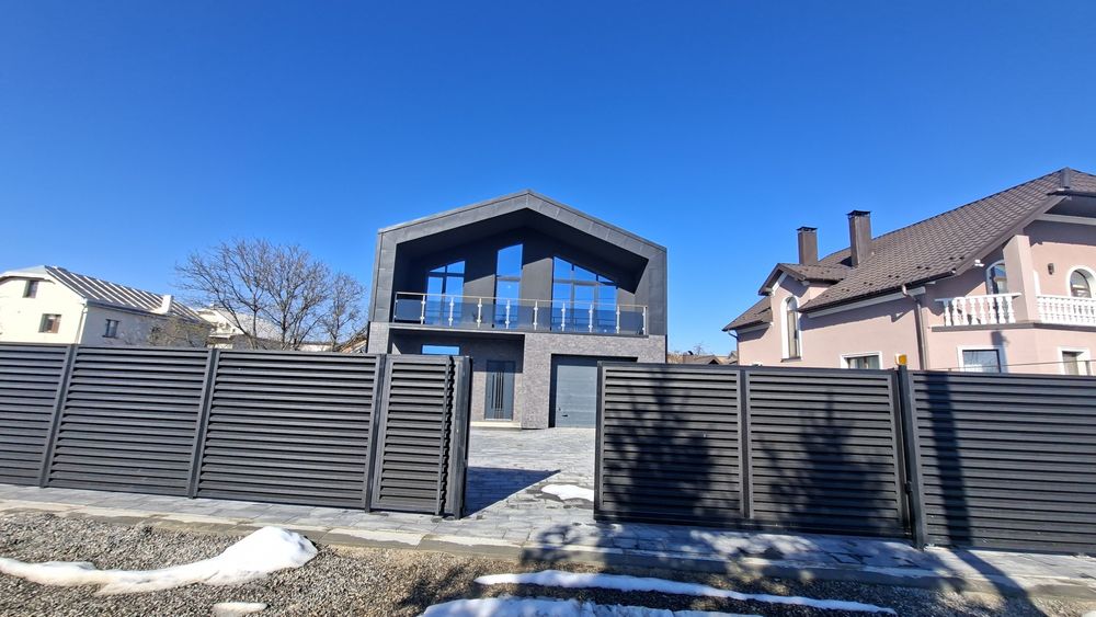 Продаж будинок. Площа 180м², 7сот. Комунікації. Розтермінування. єОселя