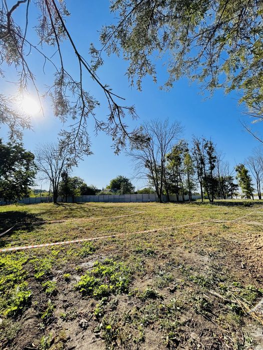 Продам земельный  участок  Харьков Земля под строительство дома