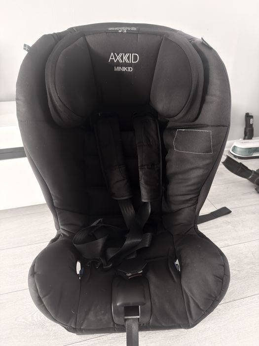 Fotelik bezwypadkowy Axkid Minikid