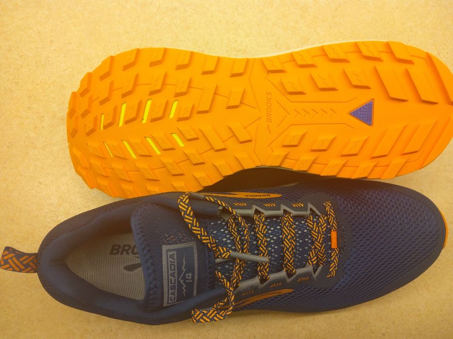 Трейлові кросівки Brooks Cascadia  13
