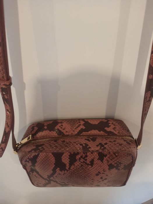 Mała wężowa torebka Reserved