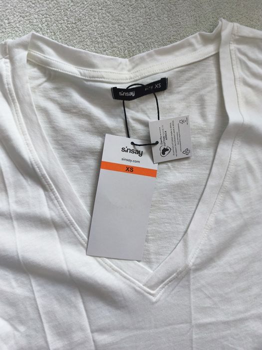 Koszulka Sinsay nowa xs