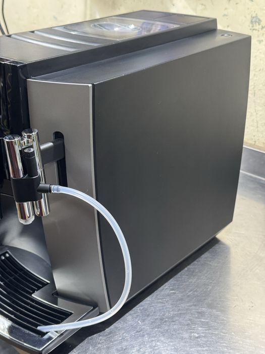 Кавомашина Jura E8 Dark Inox