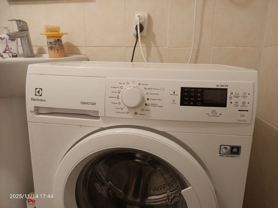 Пральна машина Electrolux CompactCare (PerfectCare 600), 6 кг, 1000 об