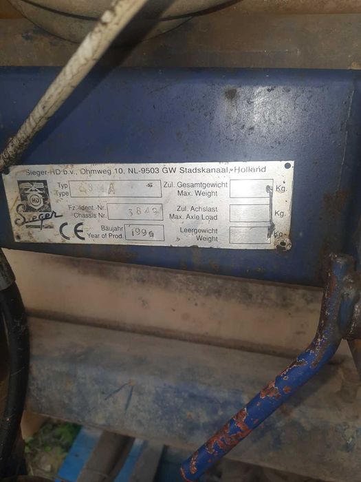 Opryskiwacz zawieszany Sieger, 21 m, zbiornik 1200 l