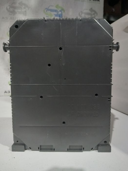 Caixa de fusíveis SAM BSI Peugeot Partner K9