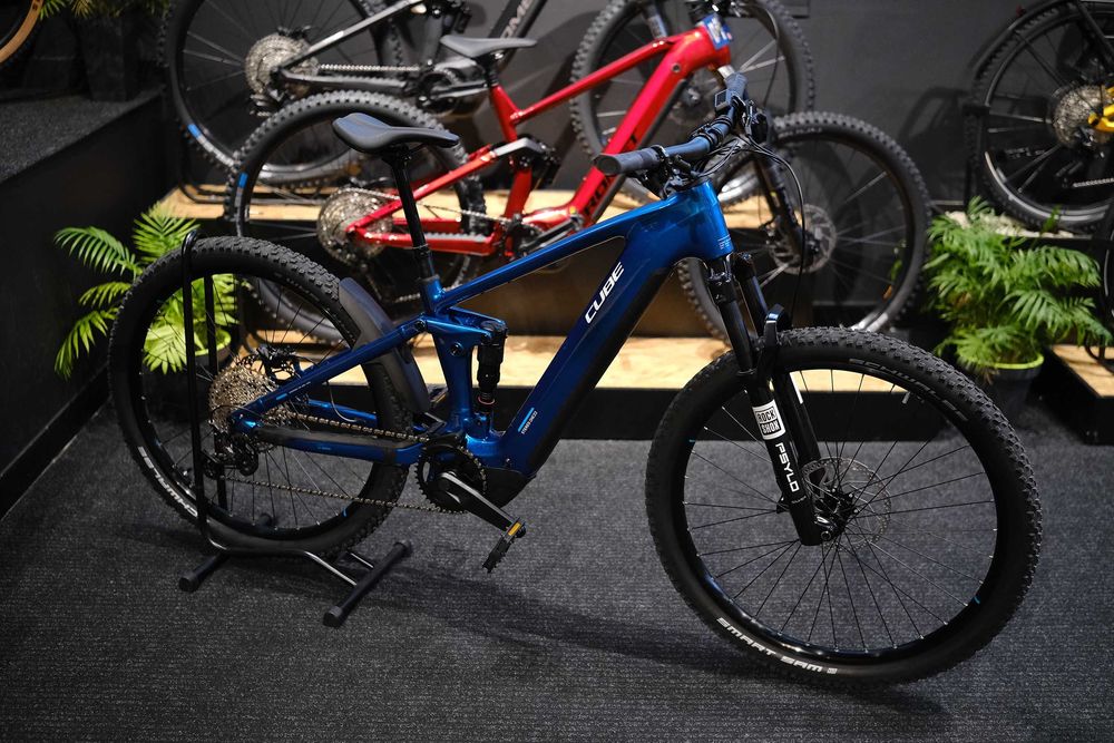 Rower górski elektryczny CUBE STEREO Hybrid ONE22 RACE 800 NOWY S M L