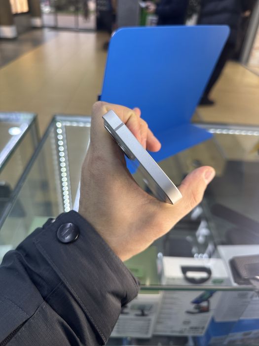 Iphone 13 128Gb Neverlock 90% АКБ   Як новий! Весь в оригіналі!