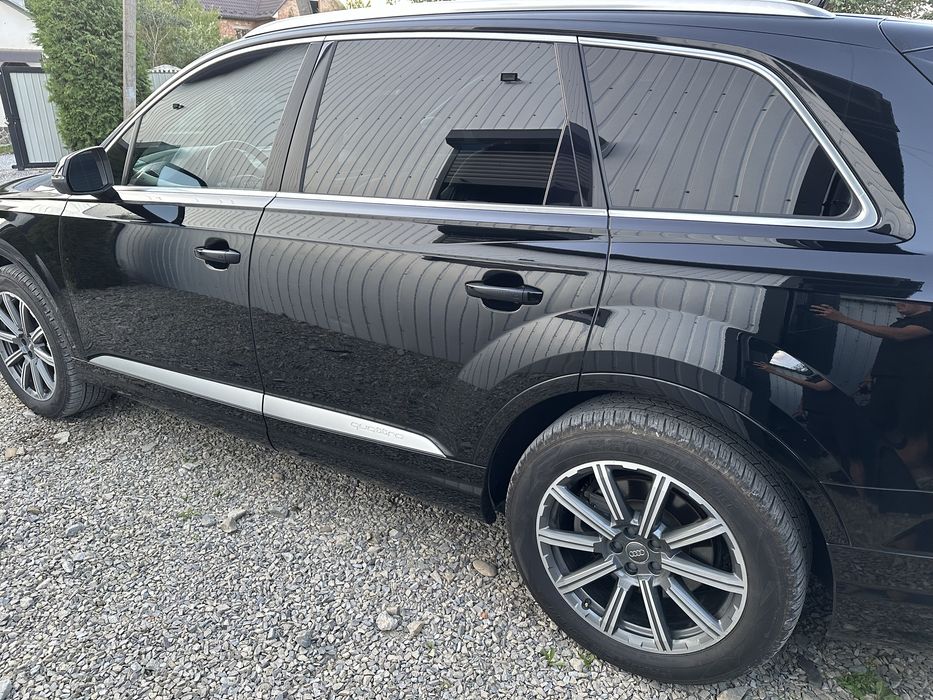 Дверка двері Audi Q7 4M L041