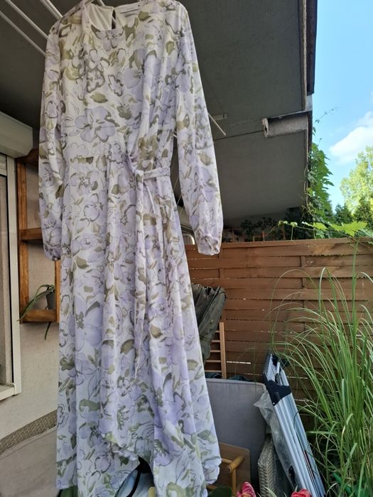 Sukienka XL midi Reserved