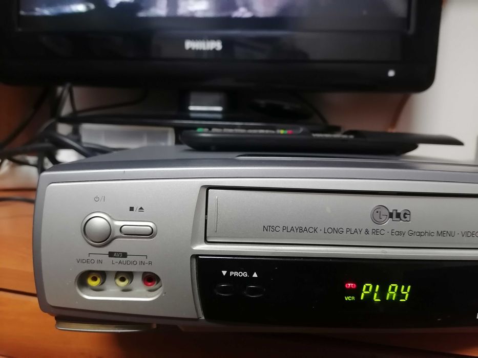 Magnetowid VHS LG LV 901 HI-FI stereo pilot