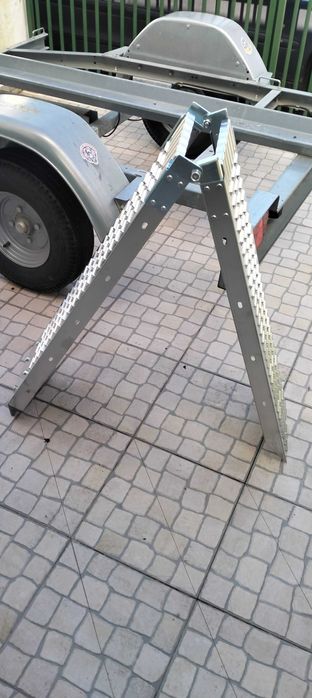 Atrelado para moto com rampa, novo