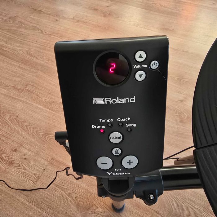 Bateria Eletrónica Roland TD-1DMK + Pedal Duplo Pearl Eliminator + Banco (Como Nova)
