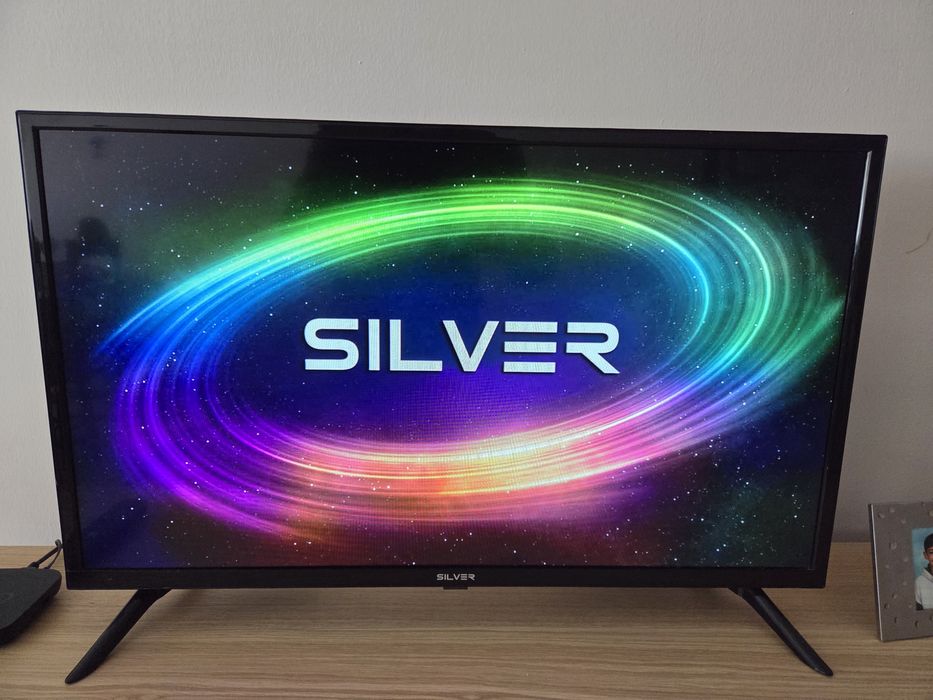 TV Silver 32" Seminova