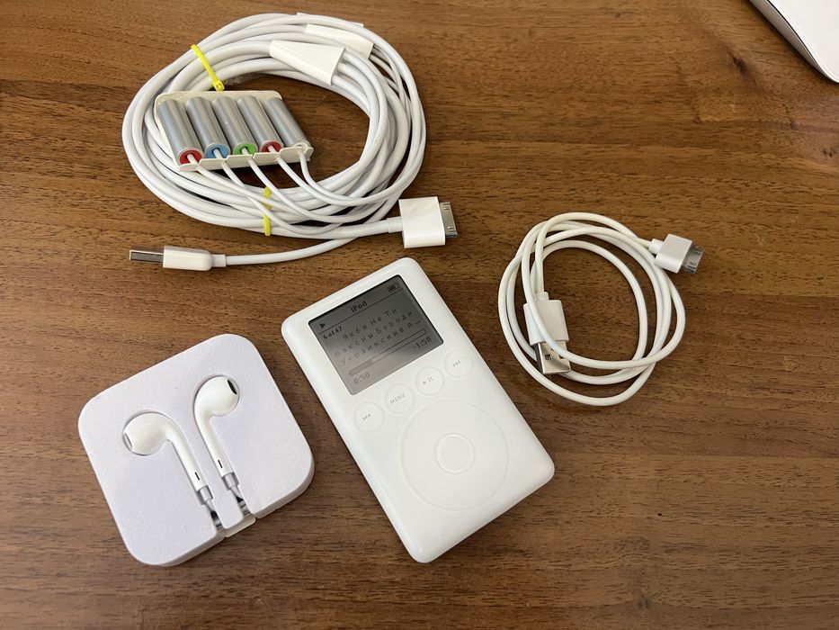 iPod Classic 3gen 20gb+EarPods+провід