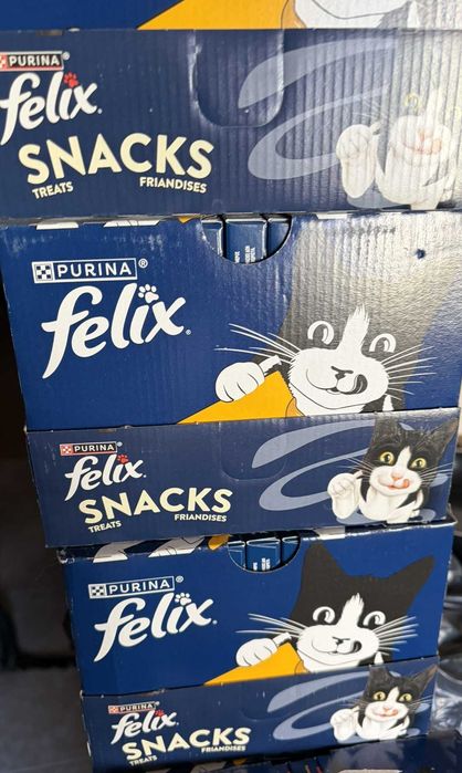 55 embalagens Snack Líquido para gato Felix Deli Moments Frango
