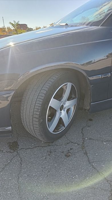 Опель Омега 2000г.