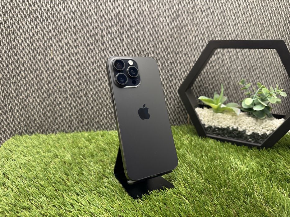 iPhone 15 Pro Max 256Gb АКБ 92% Neverlock Black Titanium Айфон